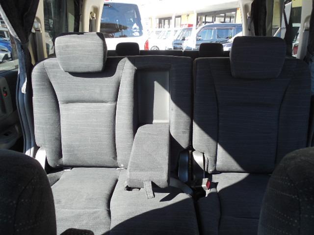 ステップワゴン Ｇ　４ＷＤ　３列シート８人乗り　両側スライドドア（15枚目）