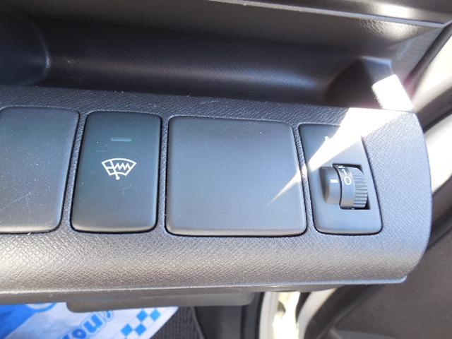 ステップワゴン Ｇ　４ＷＤ　３列シート８人乗り　両側スライドドア（30枚目）