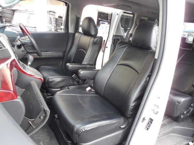 アルファード 240S 3列シート8人乗り 両側パワースライドドア 後席モニター(14枚目)