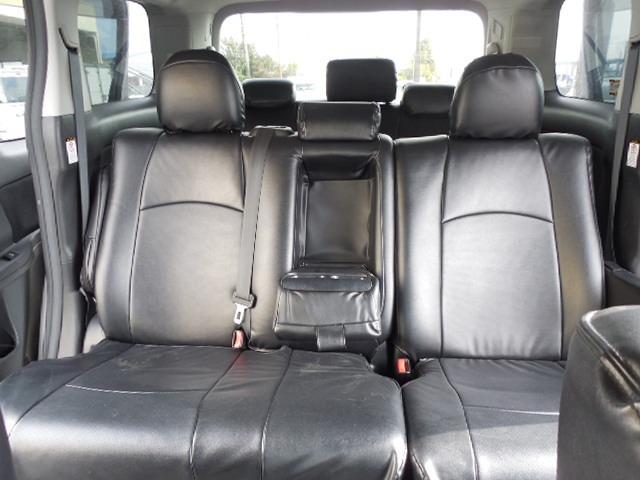 アルファード 240S 3列シート8人乗り 両側パワースライドドア 後席モニター(17枚目)