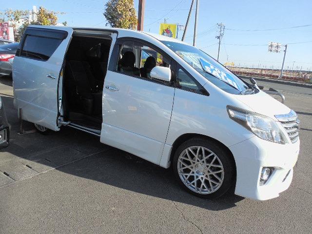 アルファード ３５０Ｓ　クリアランスソナー　３列シート７人乗り　セカンドシートオットマン　左側パワースライドドア　後席モニター　クルーズコントロール（10枚目）