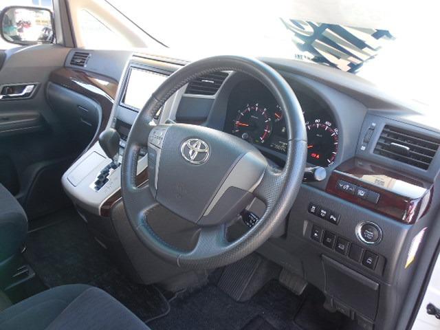 アルファード ３５０Ｓ　クリアランスソナー　３列シート７人乗り　セカンドシートオットマン　左側パワースライドドア　後席モニター　クルーズコントロール（12枚目）