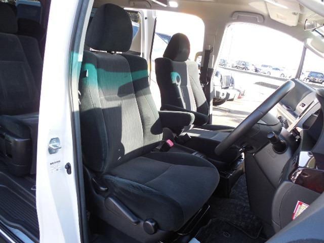 アルファード ３５０Ｓ　クリアランスソナー　３列シート７人乗り　セカンドシートオットマン　左側パワースライドドア　後席モニター　クルーズコントロール（14枚目）