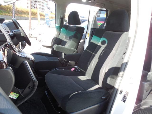 アルファード ３５０Ｓ　クリアランスソナー　３列シート７人乗り　セカンドシートオットマン　左側パワースライドドア　後席モニター　クルーズコントロール（15枚目）