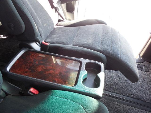 アルファード ３５０Ｓ　クリアランスソナー　３列シート７人乗り　セカンドシートオットマン　左側パワースライドドア　後席モニター　クルーズコントロール（18枚目）