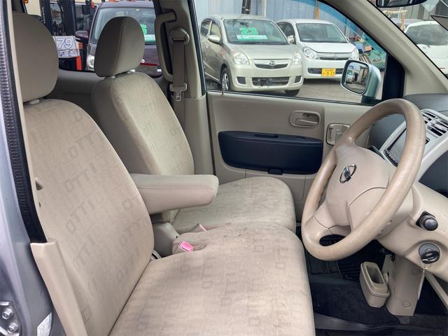 Ｅ　スライド　電動スライドドア　ナビ　ＴＶ　キーレスエントリー　電動格納ミラー　ベンチシート　ＡＴ　盗難防止システム　ＡＢＳ　ＣＤ　アルミホイール　衝突安全ボディ　エアコン　パワーステアリング　パワーウィンドウ(10枚目)