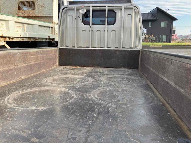 キャンター 　トラック　ＭＴ　ＥＴＣ　電動格納ミラー　アルミホイール　エアコン　パワーウィンドウ　運転席エアバッグ　ＣＤ　カセット（7枚目）