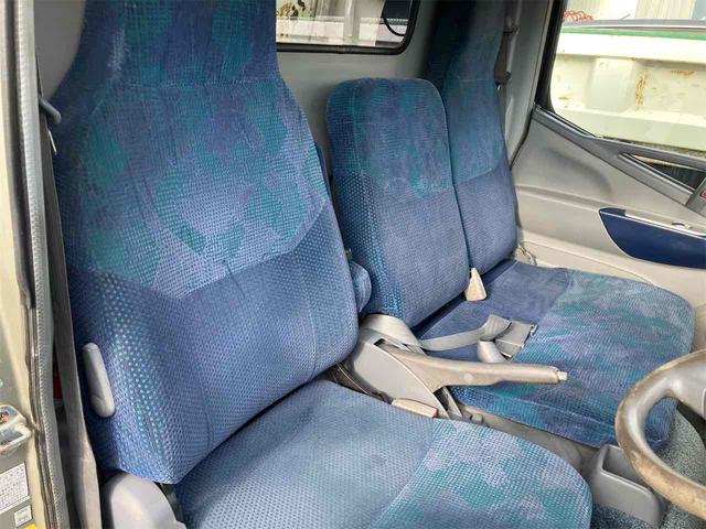 キャンター 　トラック　ＭＴ　ＥＴＣ　電動格納ミラー　アルミホイール　エアコン　パワーウィンドウ　運転席エアバッグ　ＣＤ　カセット（12枚目）