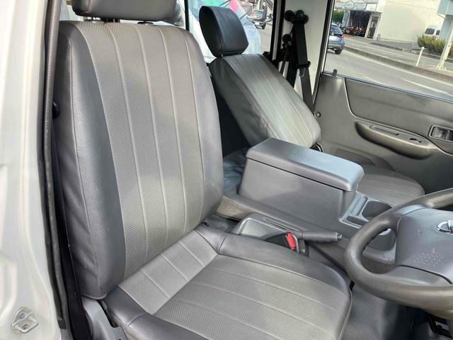 バネットバン 　４ＷＤ　スライドドア　ＣＶＴ　ＣＤ　ミュージックプレイヤー接続可　エアコン　パワーウィンドウ（12枚目）