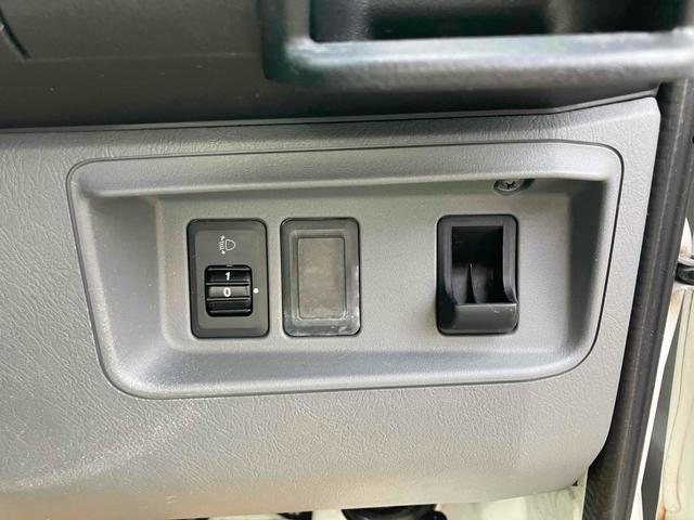 クリッパートラック 　４ＷＤ　ＡＴ　エアコン　運転席エアバッグ（7枚目）