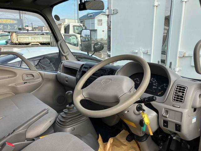 デュトロ 　トラック　ＭＴ　ドライブレコーダー　エアコン　パワーウィンドウ　運転席エアバッグ　ＣＤ（23枚目）