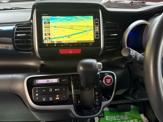 Ｎ－ＢＯＸカスタム Ｇ・Ｌパッケージ　支払い総額表示車　車検８年１月　ナビＴＶ　バックカメラ　パワースライドドア　ＥＴＣ　プッシュスタート　横滑り防止装置　タイミングチェーン式　クリーニング済　保証付販売（6枚目）