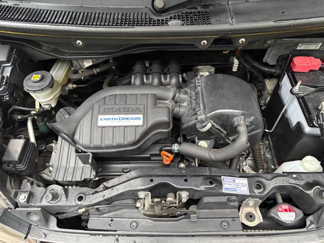 Ｎ－ＢＯＸカスタム Ｇ・Ｌパッケージ　支払い総額表示車　車検８年１月　ナビＴＶ　バックカメラ　パワースライドドア　ＥＴＣ　プッシュスタート　横滑り防止装置　タイミングチェーン式　クリーニング済　保証付販売（12枚目）