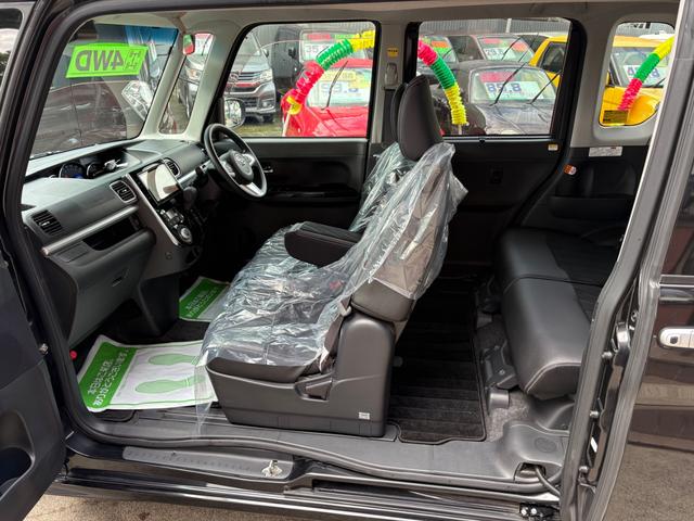タント カスタムX トップエディションリミテッドSAIII 支払い総額表示車 車検2年取渡し 4WD 8インチナビTV 全方位カメラ Bluetooth 左右パワースライドドア ハーフレザーシート シートヒーター エンジンスターター クリーニング済 保証付販売(4枚目)