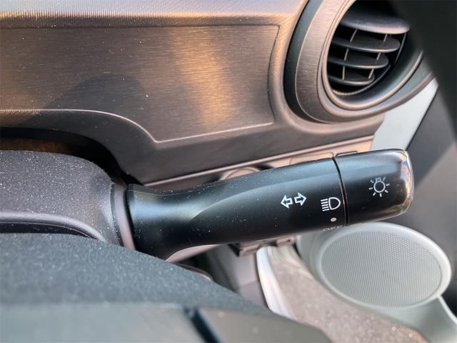 アクア L ETC キーレスエントリー アイドリングストップ 電動格納ミラー CVT 衝突安全ボディ 記録簿 ABS ESC CD エアコン パワーステアリング パワーウィンドウ(9枚目)