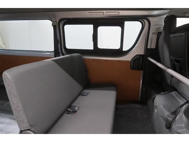 ハイエースバン ＤＸ　４ＷＤ　ワンセグ　メモリーナビ　ミュージックプレイヤー接続可　バックカメラ　衝突被害軽減システム　ＥＴＣ　ＬＥＤヘッドランプ　乗車定員６人　ワンオーナー　記録簿　ディーゼル（14枚目）