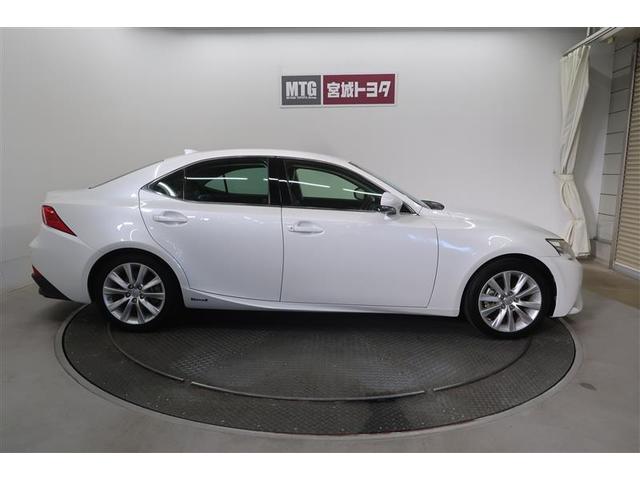 ＩＳ ＩＳ３００ｈ　バージョンＬ　革シート　フルセグ　メモリーナビ　ＤＶＤ再生　ミュージックプレイヤー接続可　バックカメラ　衝突被害軽減システム　ＥＴＣ　ドラレコ　ＬＥＤヘッドランプ　記録簿（9枚目）