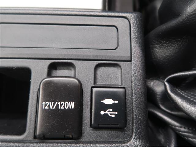 ランドクルーザープラド ＴＸ　サンルーフ　４ＷＤ　フルセグ　メモリーナビ　ＤＶＤ再生　ミュージックプレイヤー接続可　バックカメラ　衝突被害軽減システム　ＥＴＣ　ドラレコ　ＬＥＤヘッドランプ　乗車定員７人　３列シート　ワンオーナー（25枚目）
