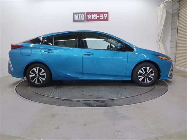 プリウスＰＨＶ Ａ　フルセグ　メモリーナビ　ミュージックプレイヤー接続可　バックカメラ　衝突被害軽減システム　ＥＴＣ　ＬＥＤヘッドランプ　ワンオーナー　記録簿（10枚目）