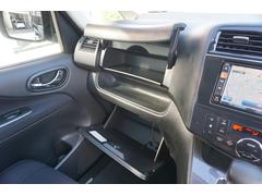 自社コーティング部門、クリーニング部門有！中古車でもご納車の際には徹底的にきれいな状態でお渡しさせていただいています！一般での受付も実施しておりますのでお気軽にお問い合わせください。 7