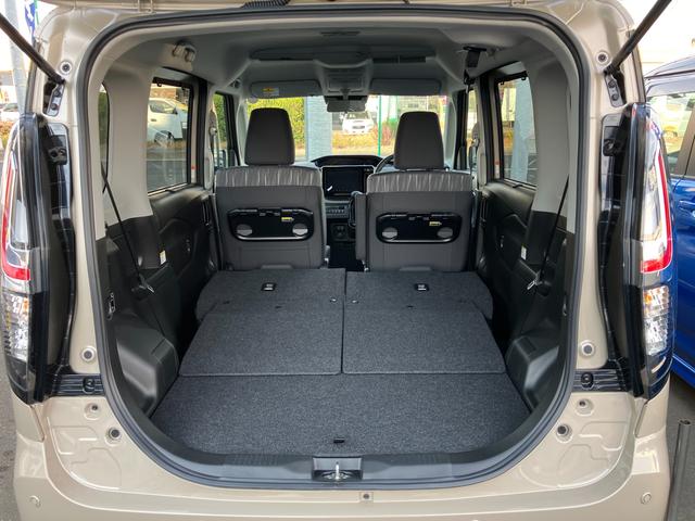 ソリオ ＨＹＢＲＩＤ　ＭＺ　４ＷＤ　３型　全方位カメラ付９インチナビ　前後衝突被害軽減ブレーキ　後席両側電動スライドドア（6枚目）