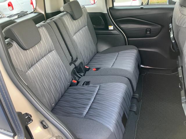 ソリオ ＨＹＢＲＩＤ　ＭＺ　４ＷＤ　３型　全方位カメラ付９インチナビ　前後衝突被害軽減ブレーキ　後席両側電動スライドドア（8枚目）