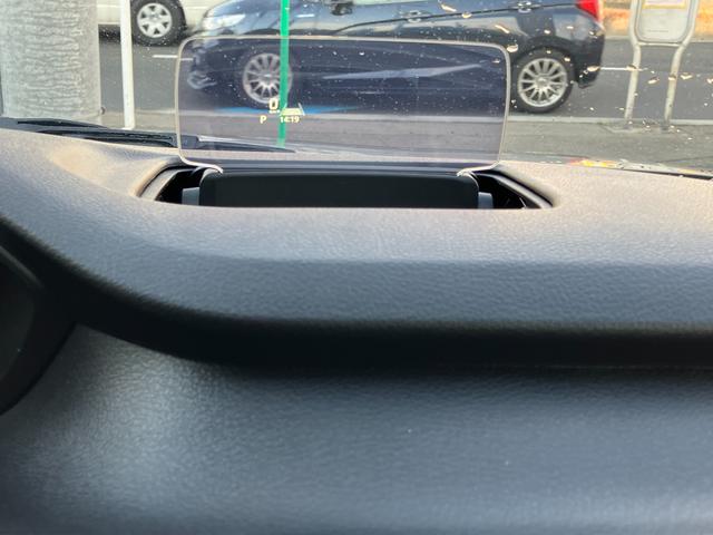 ソリオ ＨＹＢＲＩＤ　ＭＺ　４ＷＤ　３型　全方位カメラ付９インチナビ　前後衝突被害軽減ブレーキ　後席両側電動スライドドア（17枚目）