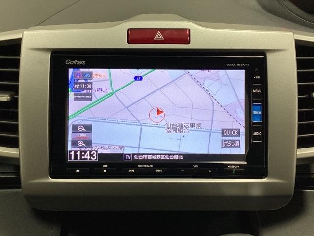 フリード Gプレミアムエディション 光触媒抗菌消臭施工済 DVD 横滑り防止機能 リアカメラ オートエアコン ETC クルコン 4WD 3列シート 両側自動スライドドア 地デジTV ワンオーナー(7枚目)