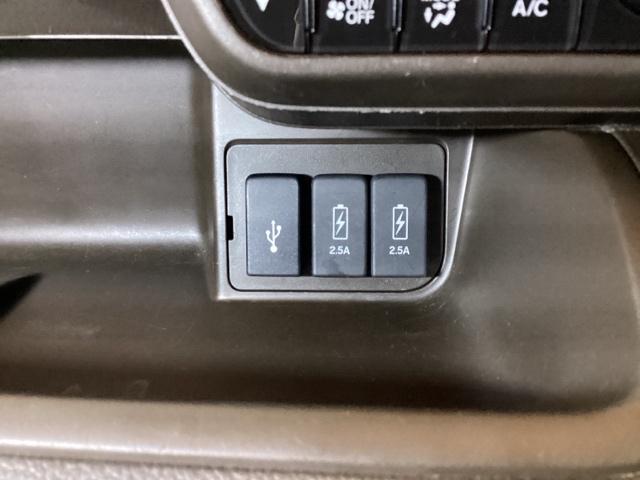 N-BOX L ワンオーナー車 助手席側電動スライドドア 運転席助手席シートヒーター バックカメラ Bluetooth対応ナビETC付 ホンダセンシング 光触媒抗菌消臭施工済 衝突回避支援ブレーキ I-STOP PW(11枚目)