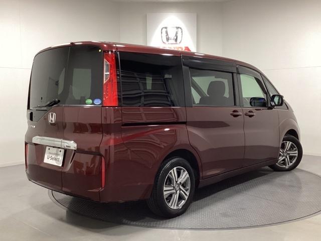 ステップワゴン Gホンダセンシング 光触媒抗菌消臭施工済 3列シート スマートキー&プッシュスタート フルセグTV 衝突被害軽減システム オートクルーズコントロール DVD アイドリングストップ 横滑り防止装置 エアバッグ ナビTV(3枚目)