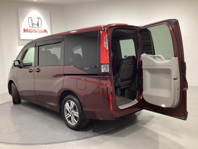 ステップワゴン Gホンダセンシング 光触媒抗菌消臭施工済 3列シート スマートキー&プッシュスタート フルセグTV 衝突被害軽減システム オートクルーズコントロール DVD アイドリングストップ 横滑り防止装置 エアバッグ ナビTV(23枚目)