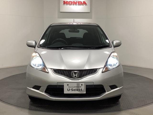 フィット ＲＳ　オーディオレス仕様車　光触媒抗菌消臭施工済　運転席エアバック　キ－レス　ＥＳＣ　セキュリティアラーム　ＡＡＣ　ＰＷ　ＡＢＳ　パワーステ　両席エアバック（2枚目）