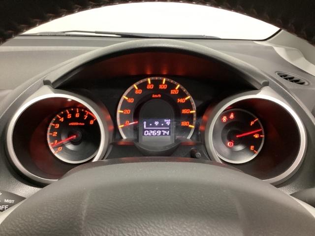 フィット ＲＳ　オーディオレス仕様車　光触媒抗菌消臭施工済　運転席エアバック　キ－レス　ＥＳＣ　セキュリティアラーム　ＡＡＣ　ＰＷ　ＡＢＳ　パワーステ　両席エアバック（8枚目）