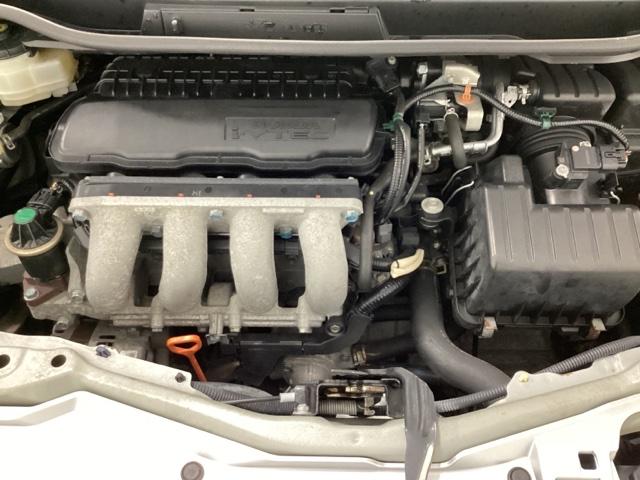 フィット ＲＳ　オーディオレス仕様車　光触媒抗菌消臭施工済　運転席エアバック　キ－レス　ＥＳＣ　セキュリティアラーム　ＡＡＣ　ＰＷ　ＡＢＳ　パワーステ　両席エアバック（17枚目）