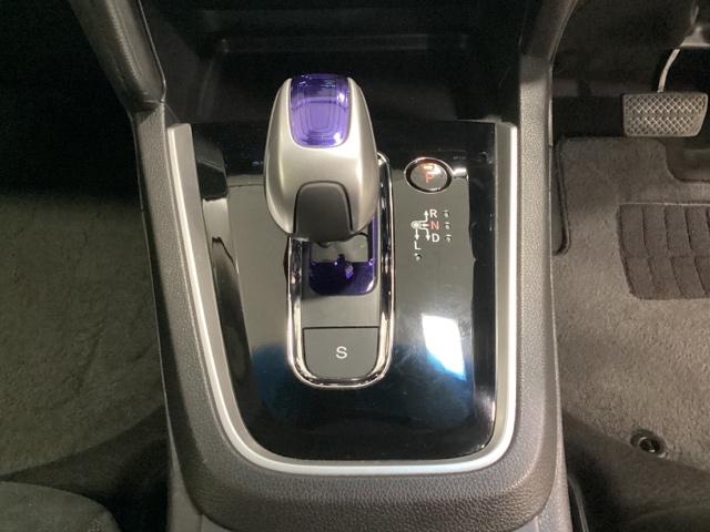 シャトル ハイブリッド 光触媒抗菌消臭施工済 地デジTV 運転席助手席エアバック AAC Bモニター 4WD スマートキー ESC ABS キーレスエントリー 盗難防止システム エアバッグ パワーステアリング DVD再生(8枚目)