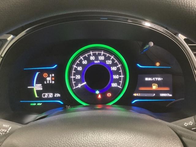 シャトル ハイブリッド 光触媒抗菌消臭施工済 地デジTV 運転席助手席エアバック AAC Bモニター 4WD スマートキー ESC ABS キーレスエントリー 盗難防止システム エアバッグ パワーステアリング DVD再生(10枚目)