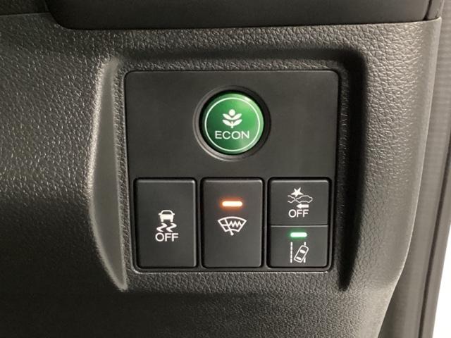 ヴェゼル X・ホンダセンシング 光触媒抗菌消臭施工済 イモビライザー リヤカメラ 地デジ 衝突被害軽減システム LEDヘッドランプ ETC車載器 オートエアコン 4WD車 キーフリー パワーステアリング Iストップ パワーウィンドウ(13枚目)