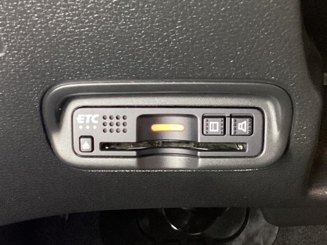 ヴェゼル X・ホンダセンシング 光触媒抗菌消臭施工済 イモビライザー リヤカメラ 地デジ 衝突被害軽減システム LEDヘッドランプ ETC車載器 オートエアコン 4WD車 キーフリー パワーステアリング Iストップ パワーウィンドウ(14枚目)