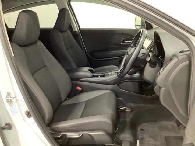 ヴェゼル X・ホンダセンシング 光触媒抗菌消臭施工済 イモビライザー リヤカメラ 地デジ 衝突被害軽減システム LEDヘッドランプ ETC車載器 オートエアコン 4WD車 キーフリー パワーステアリング Iストップ パワーウィンドウ(16枚目)