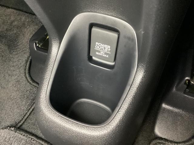 ヴェゼル X・ホンダセンシング 光触媒抗菌消臭施工済 イモビライザー リヤカメラ 地デジ 衝突被害軽減システム LEDヘッドランプ ETC車載器 オートエアコン 4WD車 キーフリー パワーステアリング Iストップ パワーウィンドウ(18枚目)