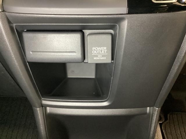 ステップワゴンスパーダ スパーダアドバンスパッケージβ いまコレ+新品・フロアカーペットマット付 光触媒抗菌消臭施工済 クルーズコントロール スマートキー ETC車載器付 4WD オートエアコン ターボ 両側パワースライドドア DVD再生 バックカメラ(20枚目)