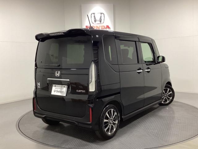 Ｎ－ＢＯＸカスタム ベースグレード　中古スタッドレスタイヤ、純正メモリーナビ、ドライブレコーダー前後装着＋ＥＴＣ付　当社デモカー　ＵＳＢ接続　ＣＭＢＳ　Ｄレコ　１オーナー　ベンチシート　オートエアコン　スマートキ　ＬＥＤ　盗難防止装置（5枚目）