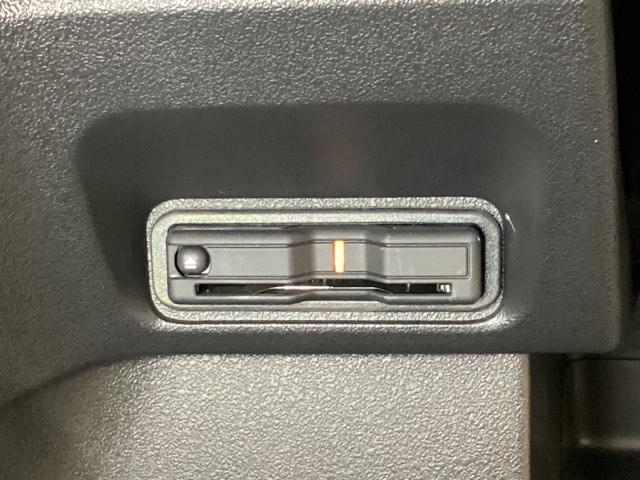 Ｎ－ＢＯＸカスタム ベースグレード　中古スタッドレスタイヤ、純正メモリーナビ、ドライブレコーダー前後装着＋ＥＴＣ付　当社デモカー　ＵＳＢ接続　ＣＭＢＳ　Ｄレコ　１オーナー　ベンチシート　オートエアコン　スマートキ　ＬＥＤ　盗難防止装置（19枚目）