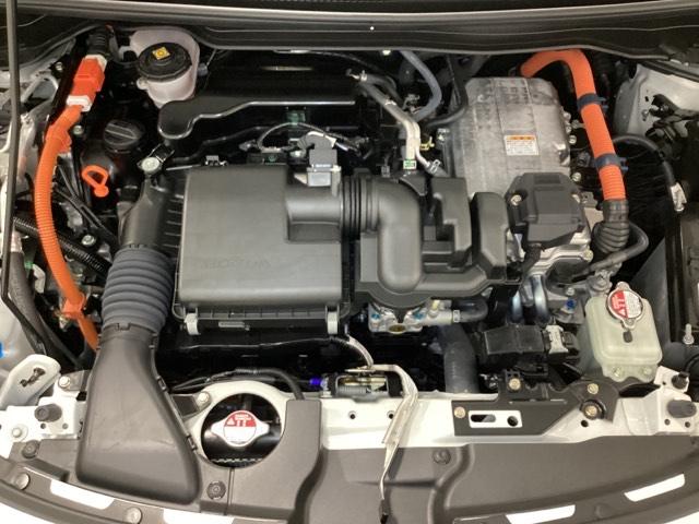 フィット e:HEVホーム 中古スタッドレスタイヤ、純正メモリーナビ、ドライブレコーダー前後装着+ETC付 当社デモカー 前後誤発進抑制機能 クリソナ 助手席エアバッグ 運転席エアバッグ 1オナ アイドリングストップ USB接続(26枚目)