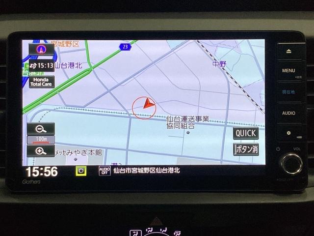 フィット ｅ：ＨＥＶホーム　中古スタッドレスタイヤ、純正メモリーナビ、ドライブレコーダー前後装着＋ＥＴＣ付　当社デモカー　前後誤発進抑制機能　クリソナ　助手席エアバッグ　運転席エアバッグ　１オナ　アイドリングストップ　ＵＳＢ接続（9枚目）