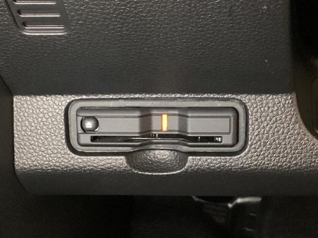 Ｎ－ＯＮＥ プレミアム　中古スタッドレスタイヤ、純正メモリーナビ、ドライブレコーダー前後装着＋ＥＴＣ付　当社デモカー　ＵＳＢポート　ワンオーナー車　衝突軽減　ＤＶＤ再生　ＥＳＣ　コーナーセンサー　ＬＥＤ　シ－トヒ－タ－（17枚目）