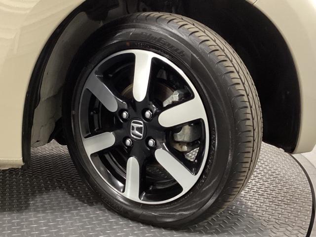 Ｎ－ＯＮＥ プレミアム　中古スタッドレスタイヤ、純正メモリーナビ、ドライブレコーダー前後装着＋ＥＴＣ付　当社デモカー　ＵＳＢポート　ワンオーナー車　衝突軽減　ＤＶＤ再生　ＥＳＣ　コーナーセンサー　ＬＥＤ　シ－トヒ－タ－（26枚目）