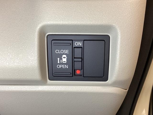 Ｎ－ＢＯＸ ファッションスタイル　中古スタッドレスタイヤ、純正メモリーナビ、ドライブレコーダー前後装着＋ＥＴＣ付　当社デモカー　ソナー　盗難防止装置　スマートキ　ＵＳＢポート　ＬＥＤランプ　バックモニター　１オーナー　クルコン　ＶＳＡ（17枚目）