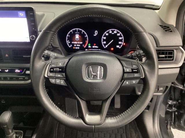 WR-V Z+ 中古スタッドレスタイヤ、純正メモリーナビ、ドライブレコーダー前後装着+ETC付 当社デモカー クリソナ 追突軽減ブレーキ フルセグテレビ サイドエアバッグ USB 盗難防止システム 運転席エアバッグ(15枚目)