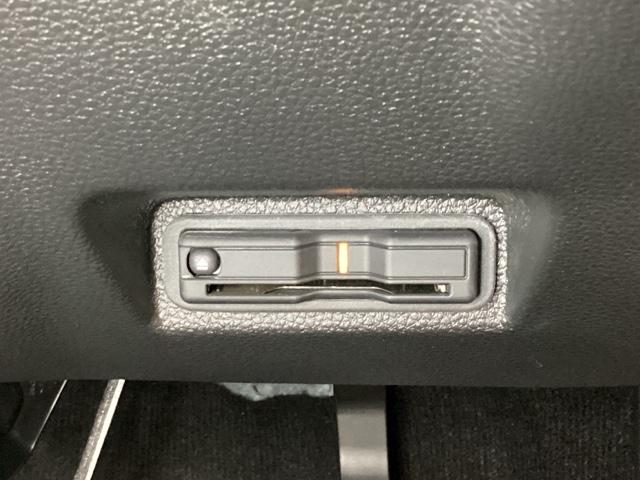 WR-V Z+ 中古スタッドレスタイヤ、純正メモリーナビ、ドライブレコーダー前後装着+ETC付 当社デモカー クリソナ 追突軽減ブレーキ フルセグテレビ サイドエアバッグ USB 盗難防止システム 運転席エアバッグ(19枚目)